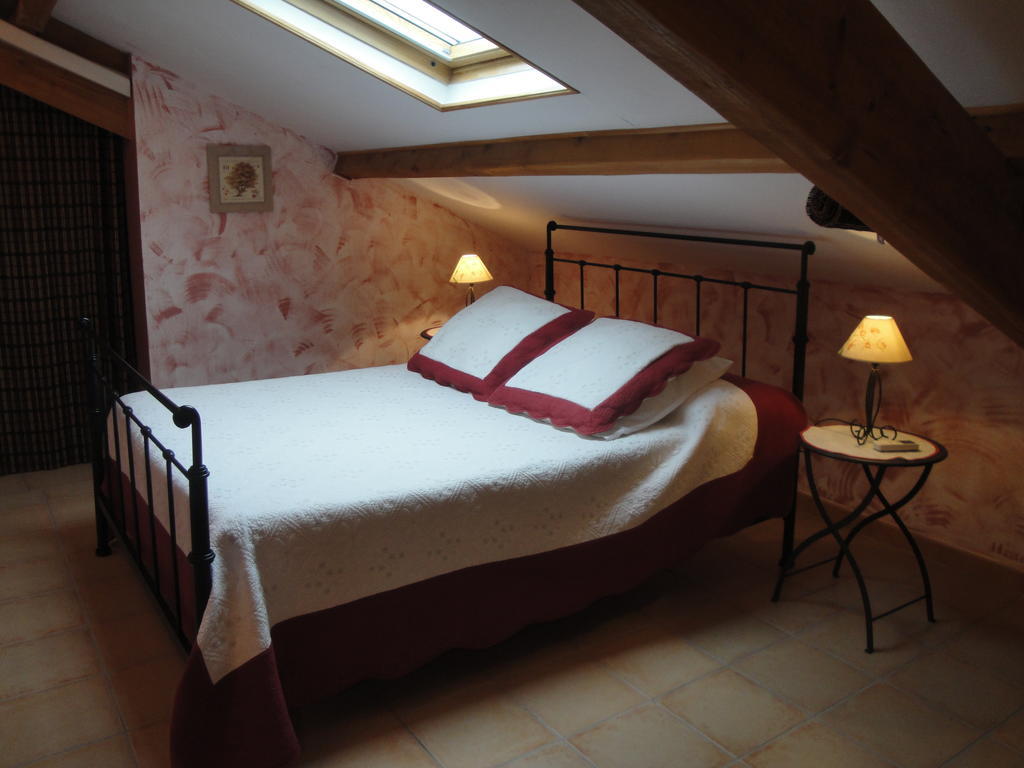 Bastide De La Treille Villa Montaren-et-Saint-Médiers Værelse billede